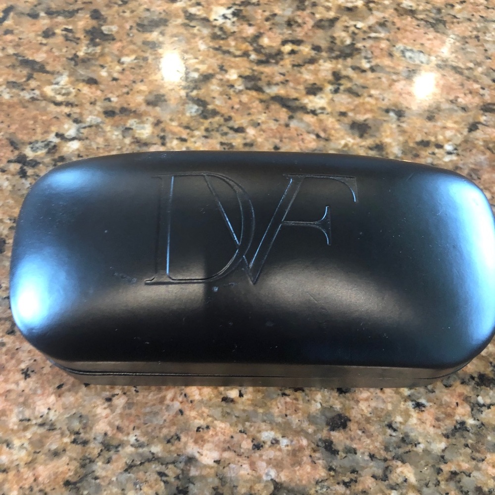 Diane Von Furstenberg Glasses case